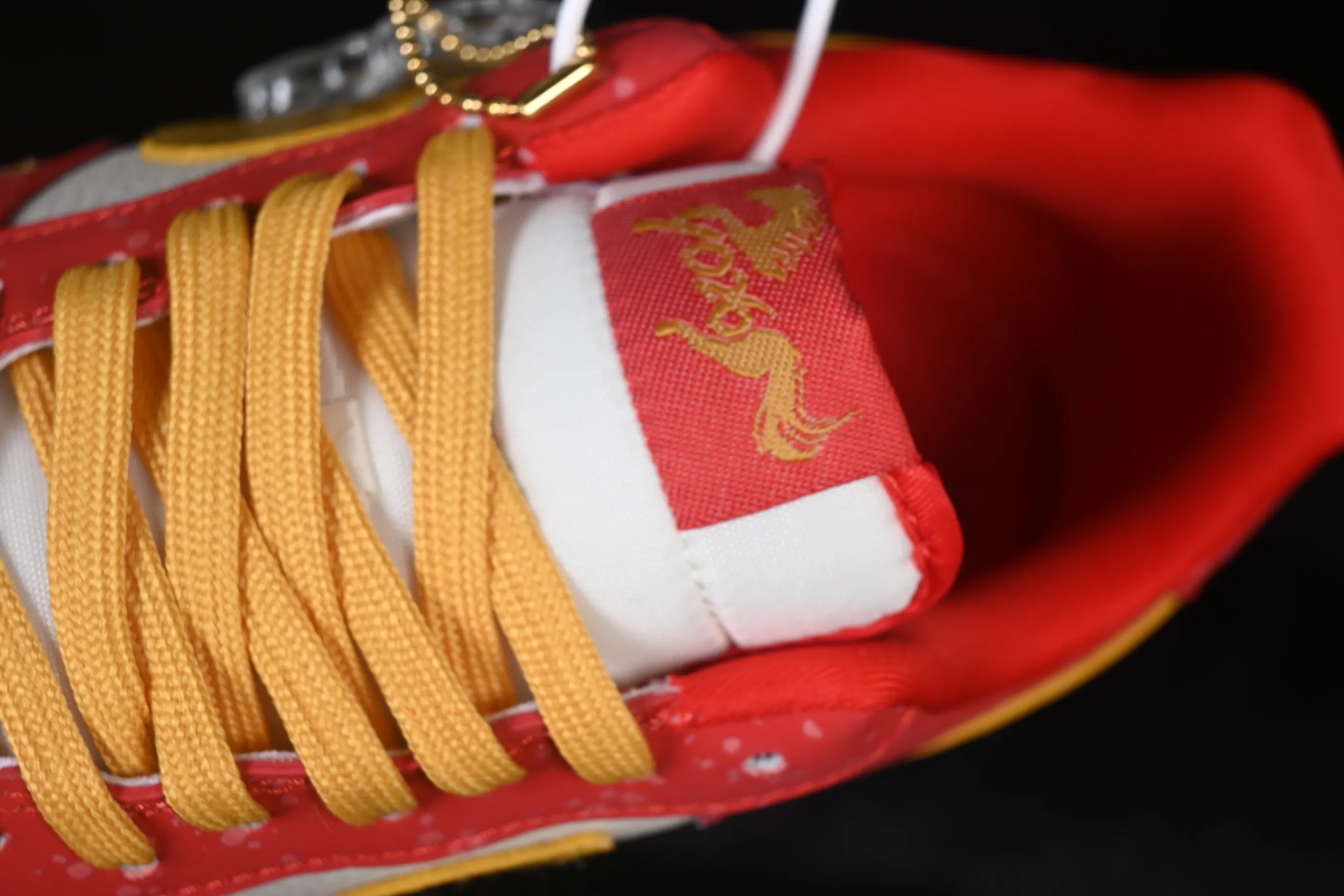 All Categories Nk Air Force 1 Air Force Series Nk Air Force 1 Low Air Force Low Nike Air Force 1'07 Low Limited Edition for the Year of the Horse White, Red and Gold Splashed Ink Air Force 1 Low-top Casual Sneakers DF0188-131